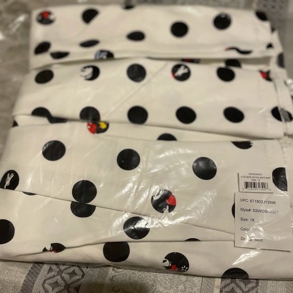 Loungefly peek a boo Minnie Mickey skirt - Picture 5 of 6